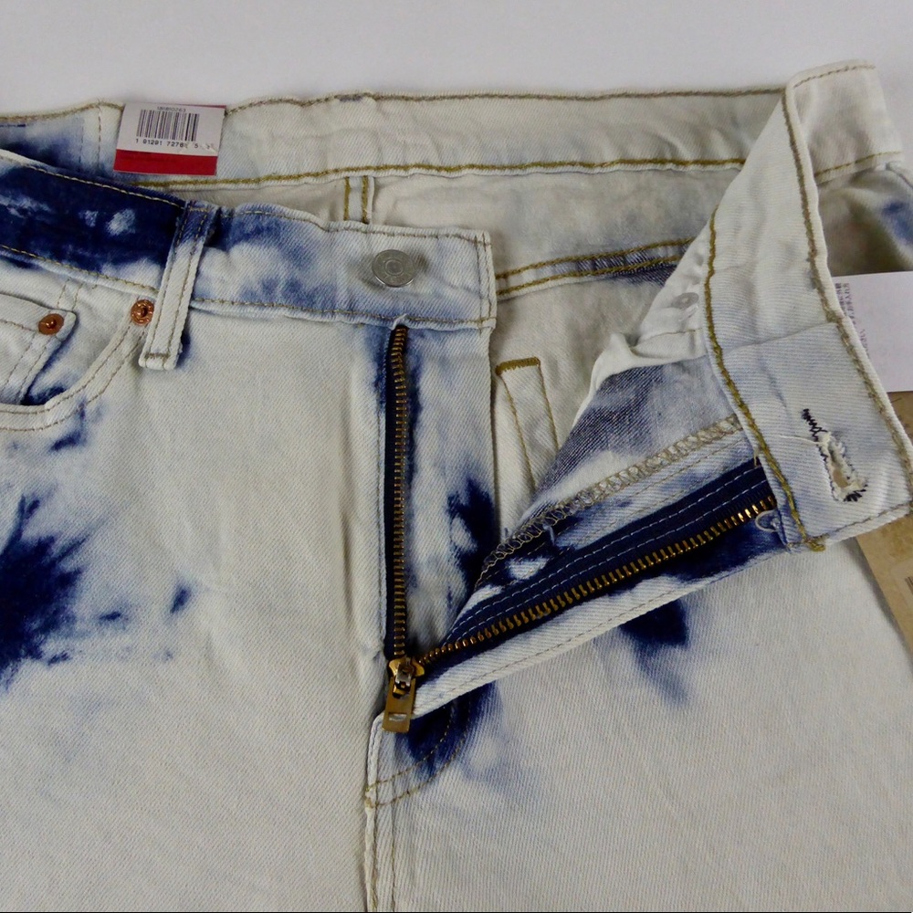 Levi’s Levi Strauss Tie Dye 541 Athletic Fit Jeans - Picture 4 of 8